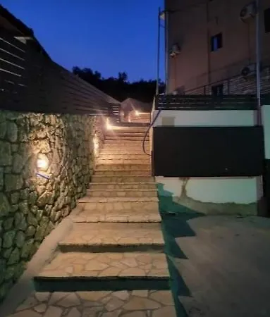 Amelia Luxury ניקיאנה